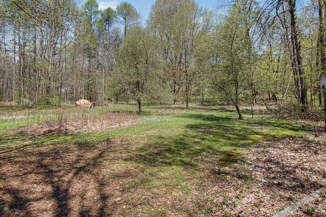 52 Weed Road, Essex, VT 05452