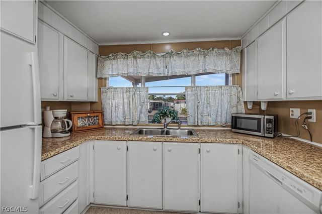 154 Overland TRL, North Fort Myers, FL 33917