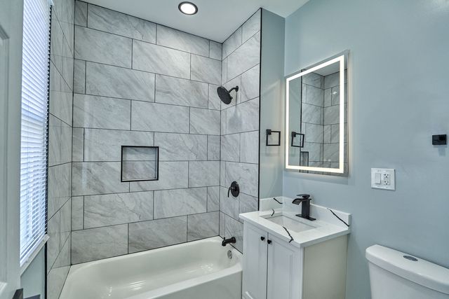 1452 W 71st Street, Chicago, IL 60636