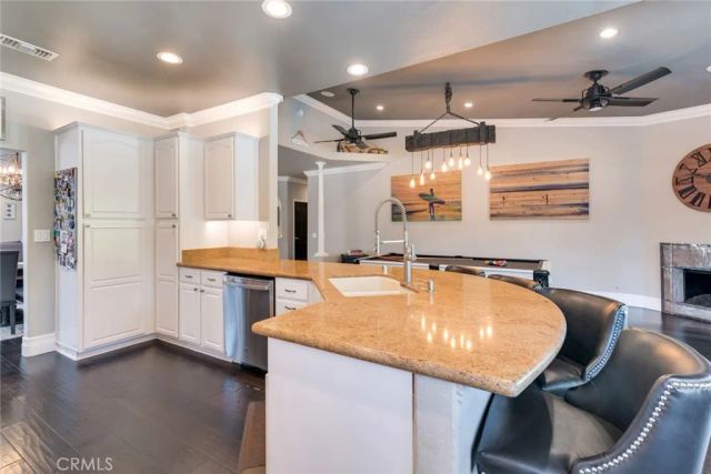 1827 N Christopher, Upland, CA 91784