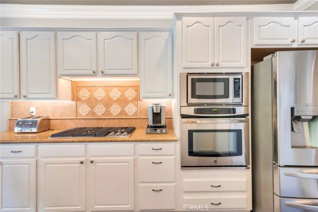 1827 N Christopher, Upland, CA 91784