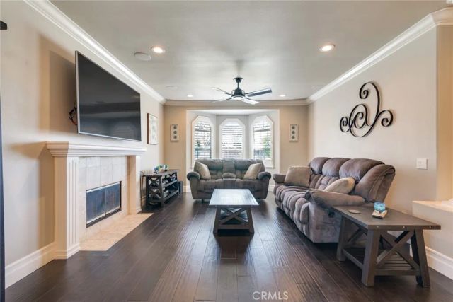 1827 N Christopher, Upland, CA 91784