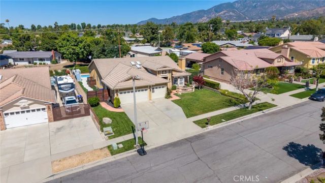 1827 N Christopher, Upland, CA 91784