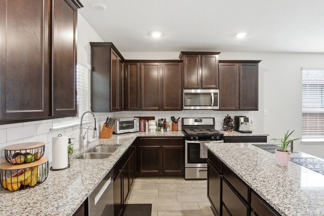 3437 Cottonwood Cyn, Bulverde, TX 78163