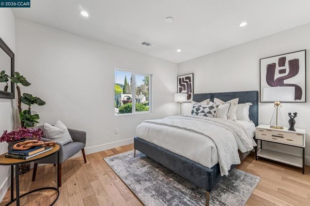 3017 Madeline St, Oakland, CA 94602