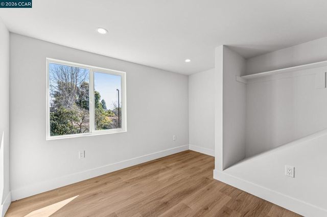 3017 Madeline St, Oakland, CA 94602