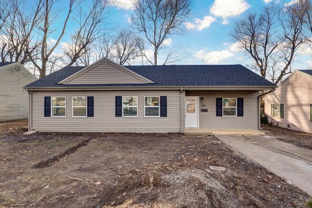 1259 S Willow Lane, Springfield, MO 65804