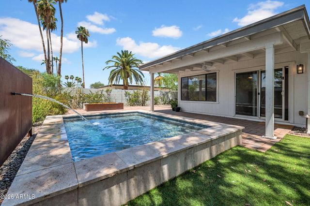5219 E WINCHCOMB Drive, Scottsdale, AZ 85254