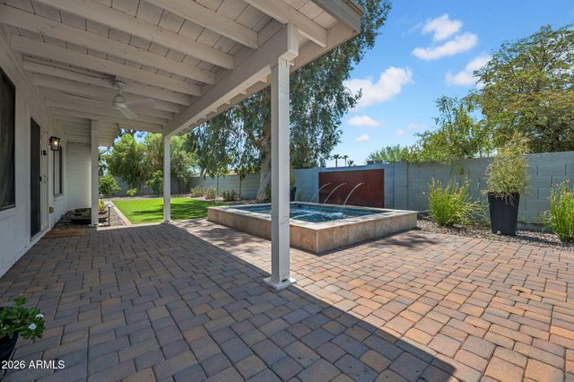 5219 E WINCHCOMB Drive, Scottsdale, AZ 85254