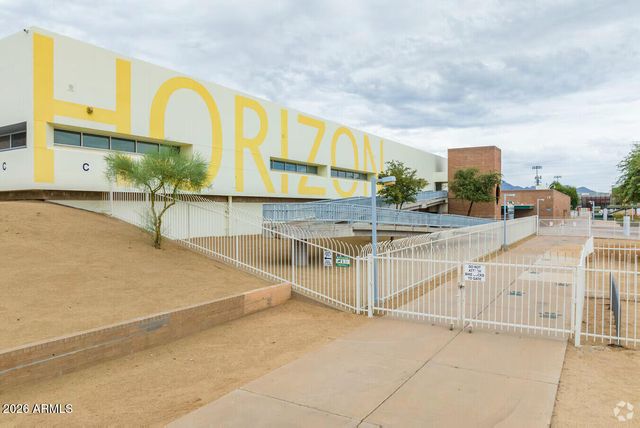 5219 E WINCHCOMB Drive, Scottsdale, AZ 85254