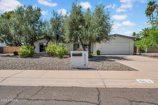 5219 E WINCHCOMB Drive, Scottsdale, AZ 85254