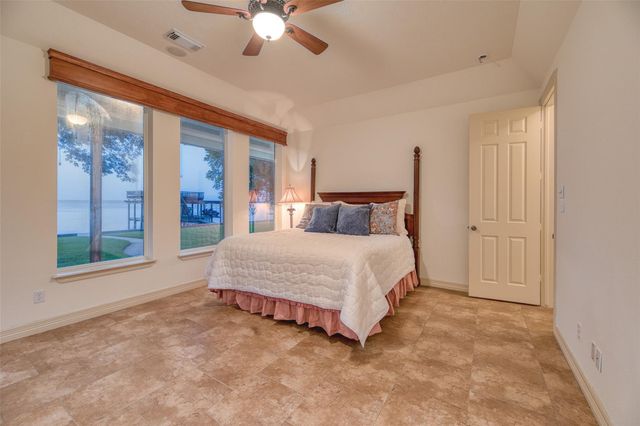 371 N Forest Cove Loop, Coldspring, TX 77331