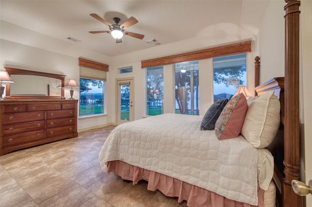 371 N Forest Cove Loop, Coldspring, TX 77331