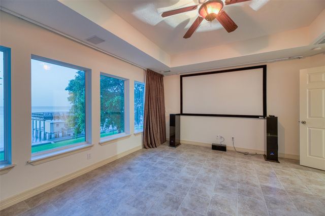371 N Forest Cove Loop, Coldspring, TX 77331