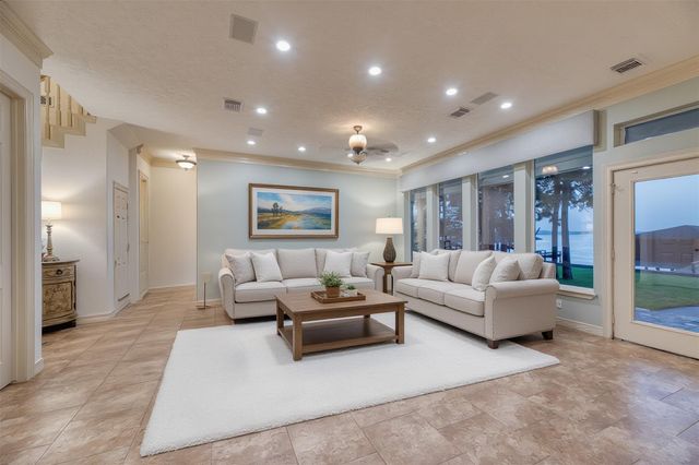 371 N Forest Cove Loop, Coldspring, TX 77331
