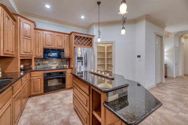 371 N Forest Cove Loop, Coldspring, TX 77331