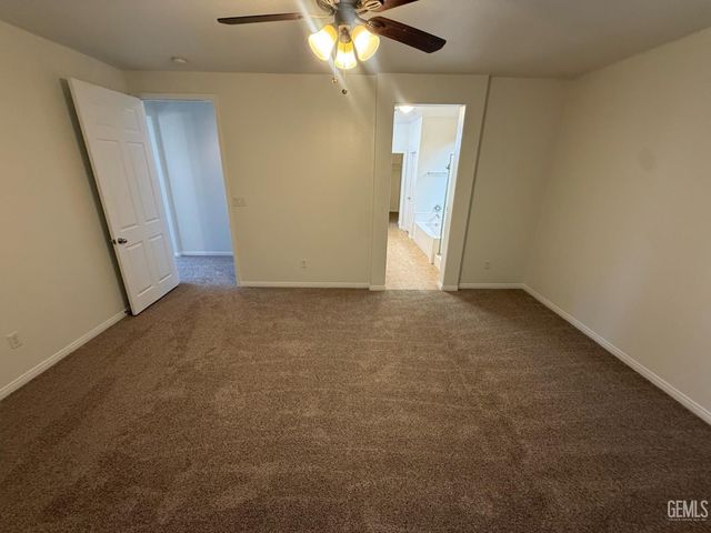 11927 Blanket Flower Drive, Bakersfield, CA 93311