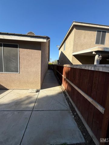 11927 Blanket Flower Drive, Bakersfield, CA 93311