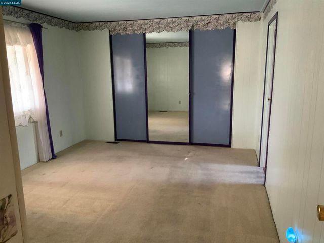 202 Queens Way, Pittsburg, CA 94565