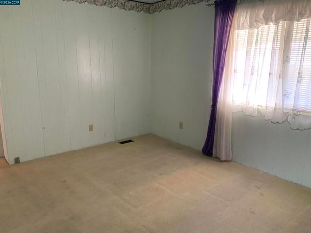 202 Queens Way, Pittsburg, CA 94565