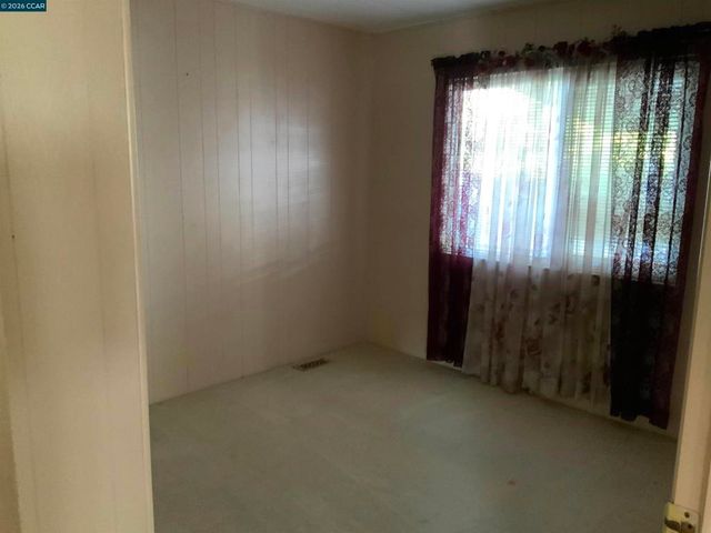 202 Queens Way, Pittsburg, CA 94565