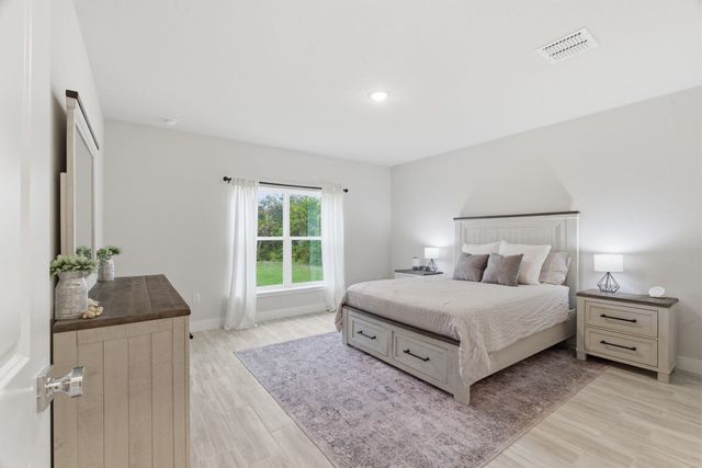 42 Rose Dr, Palm Coast, FL 32164