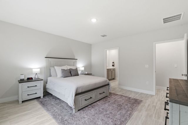 42 Rose Dr, Palm Coast, FL 32164