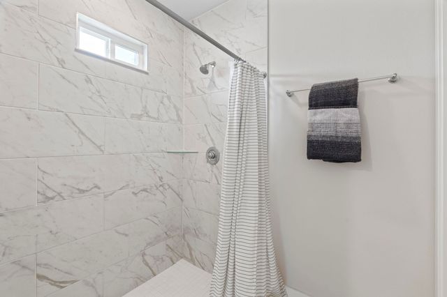 42 Rose Dr, Palm Coast, FL 32164