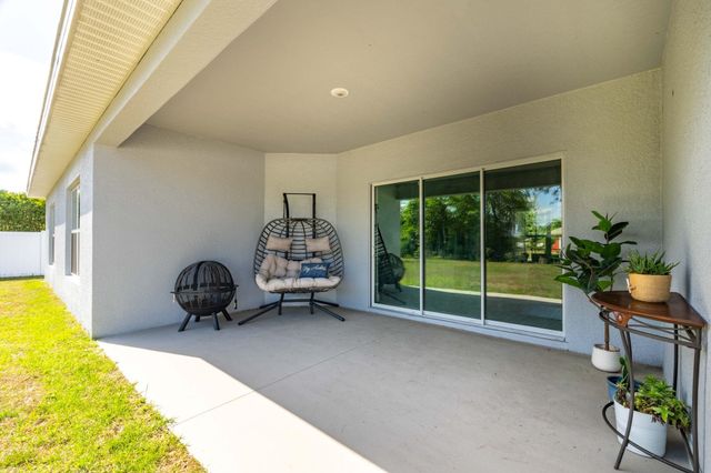 42 Rose Dr, Palm Coast, FL 32164