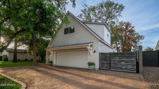 3244 E WELDON Avenue, Phoenix, AZ 85018