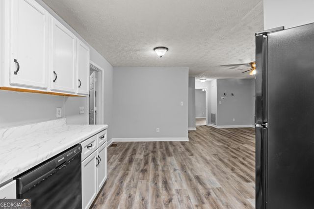 30 Tuxedo Avenue, Newnan, GA 30263