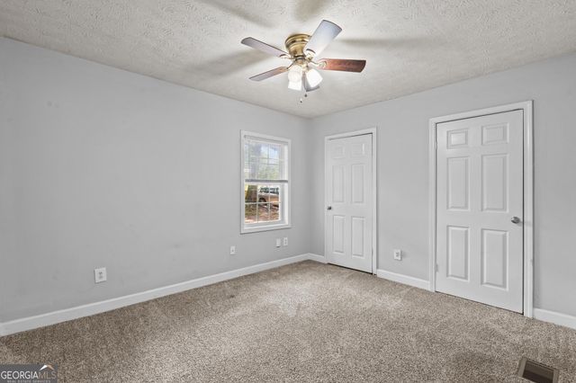 30 Tuxedo Avenue, Newnan, GA 30263
