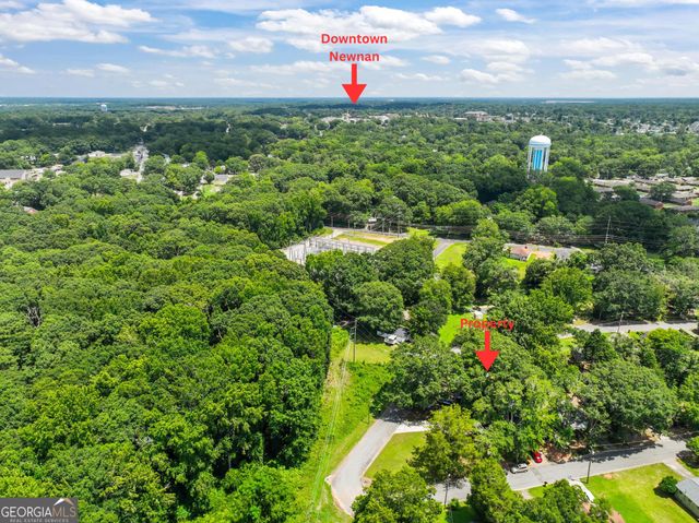 30 Tuxedo Avenue, Newnan, GA 30263