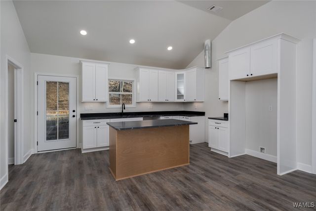 7611 Smith Jackson, Northport, AL 35473