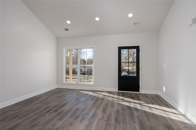 7611 Smith Jackson, Northport, AL 35473