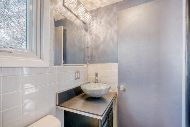 4715 Emerson Avenue N, Minneapolis, MN 55430