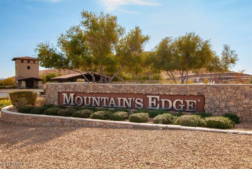 Image 60 of property listing at 10368 Saddle Mountain Street, Las Vegas, NV 89178