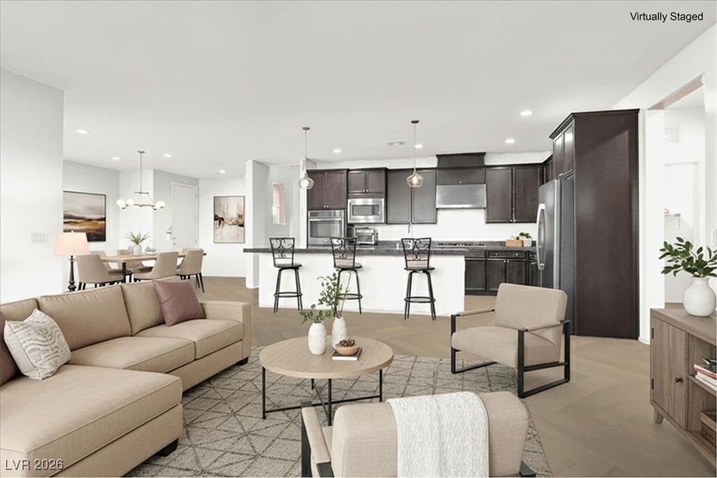 Image 9 of property listing at 10368 Saddle Mountain Street, Las Vegas, NV 89178