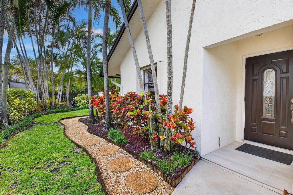 2866 SW 6th Street, Delray Beach, FL 33445