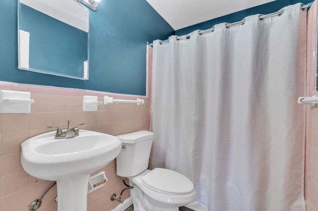 207 Woodview Avenue, Spartanburg, SC 29306