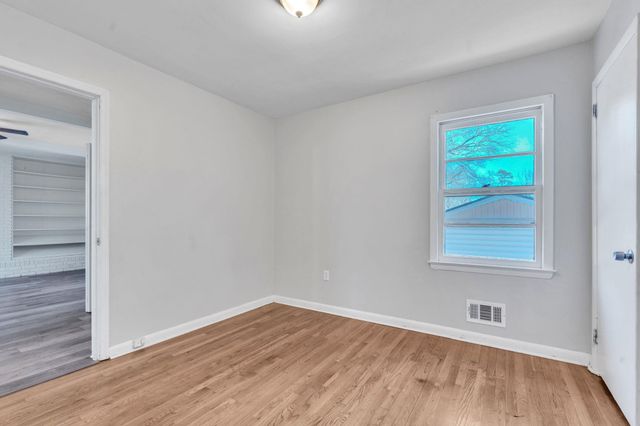 207 Woodview Avenue, Spartanburg, SC 29306