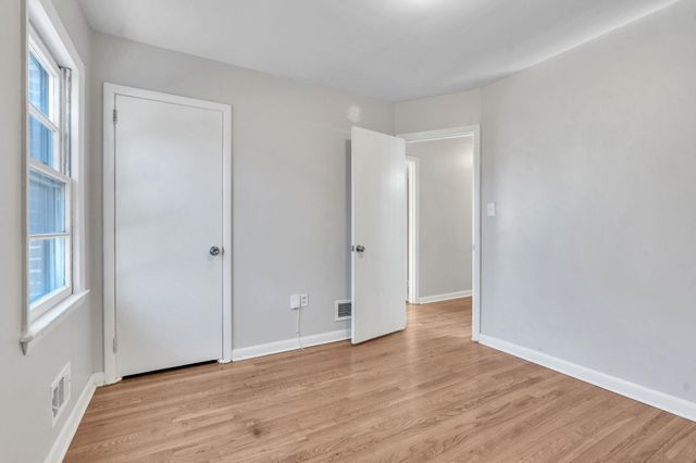 207 Woodview Avenue, Spartanburg, SC 29306