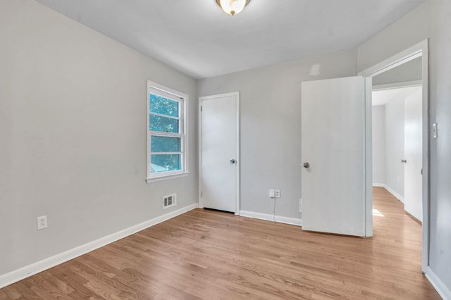 207 Woodview Avenue, Spartanburg, SC 29306