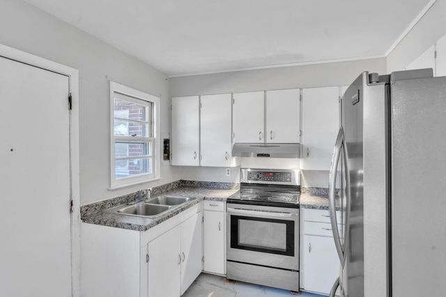 207 Woodview Avenue, Spartanburg, SC 29306