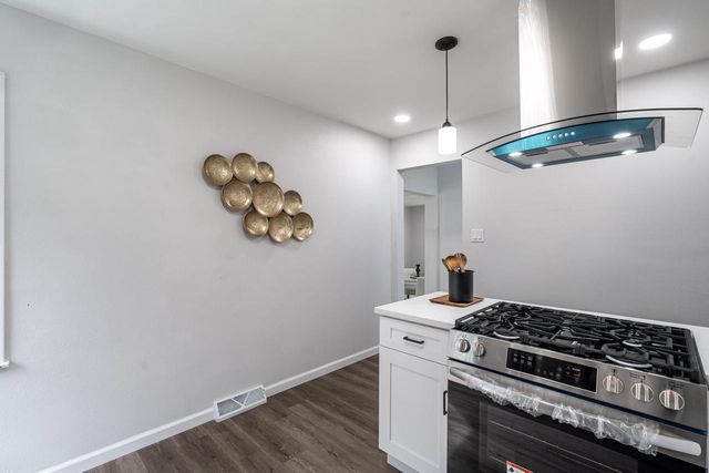 4860 N 89th STREET, Milwaukee, WI 53225