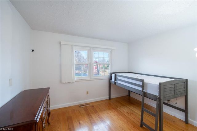 6922 Gra Lan Drive, Thomasville, NC 27360