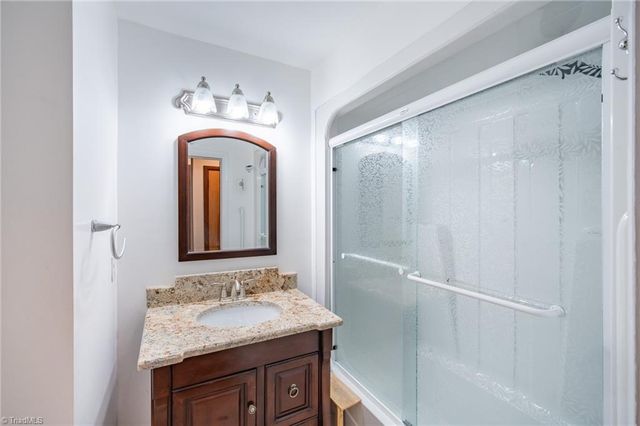 6922 Gra Lan Drive, Thomasville, NC 27360