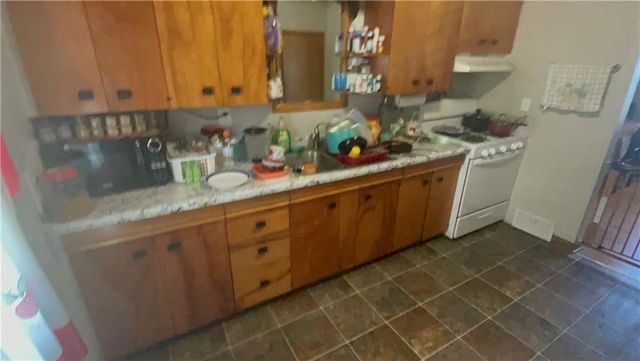 1208 West Street, Des Moines, IA 50315