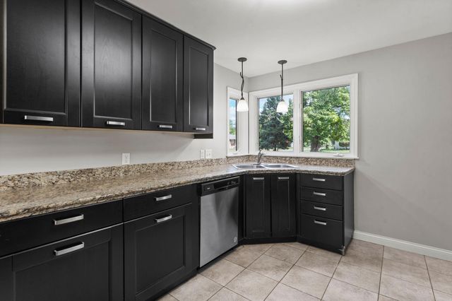 4051 Brunswick Avenue N, Crystal, MN 55422