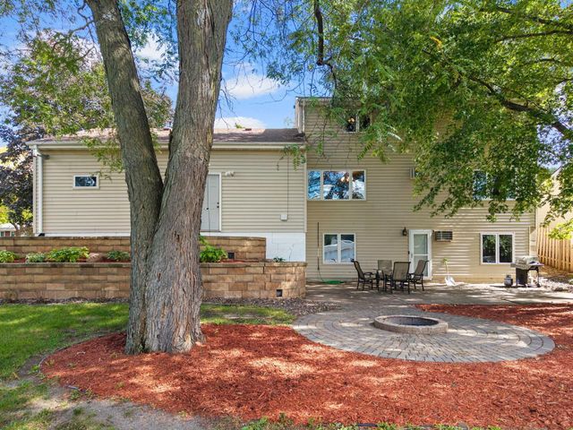 4051 Brunswick Avenue N, Crystal, MN 55422